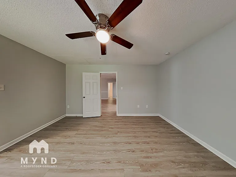 112 Mary Michael Ln — Photo 10