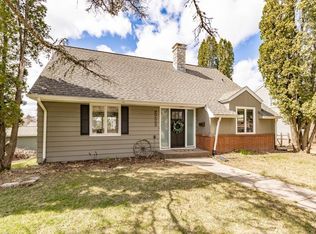 2225 Sussex Ave, Duluth, MN 55803