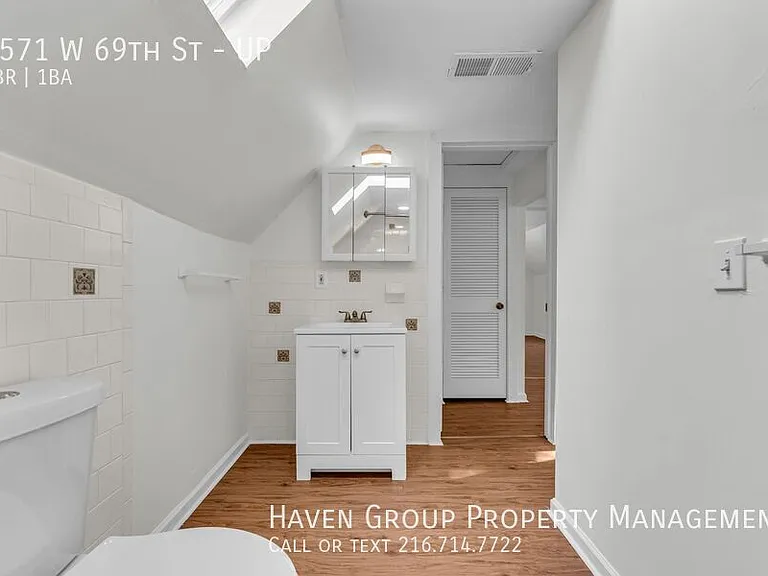 3571 W 69th St #UP — Photo 13