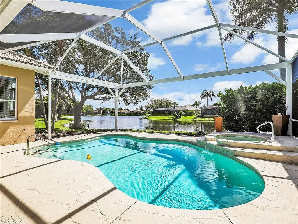 3 bed, 2.0 bath, 2373 sqft, $8,000 — Photo 3