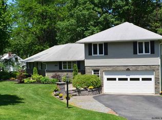 2151 Mountainview Ave, Niskayuna, NY 12309