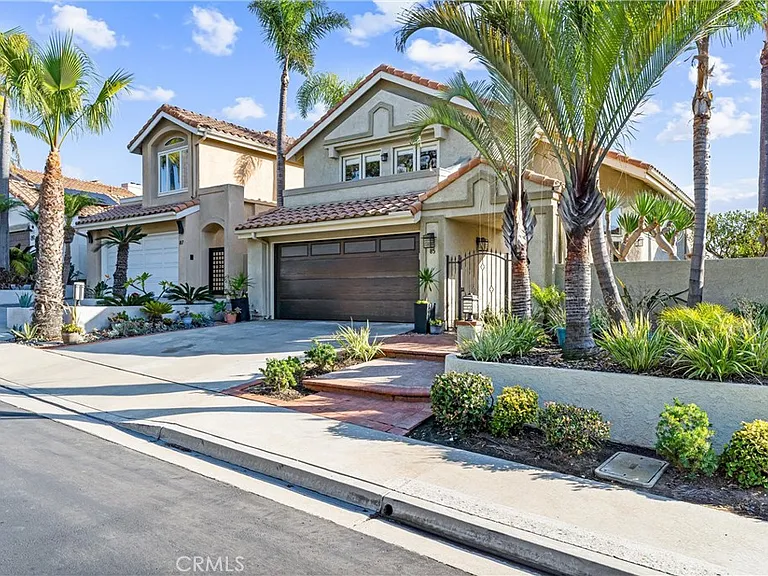 85 Palm Beach Ct — Photo 31