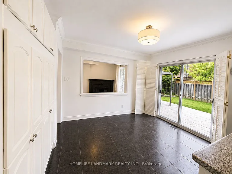 19 Arvida Dr — Photo 7