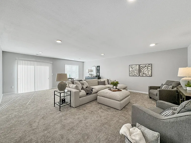 865 NW Sproul Dr — Photo 8
