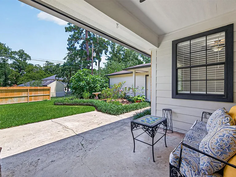 105 Glenmora Ct — Photo 47