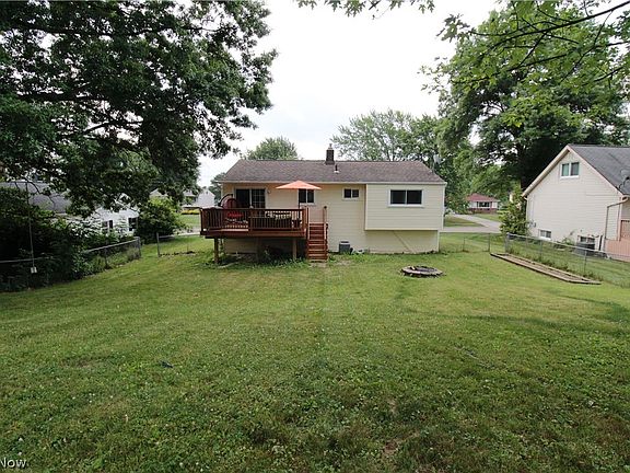 4th image of 9410 Hyde Park Dr