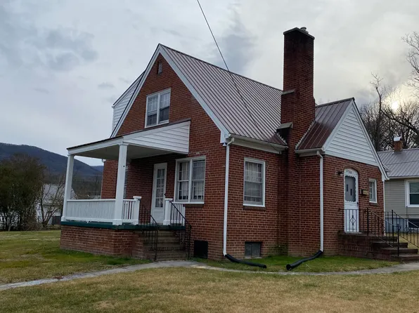 233 W Parrish St, Covington, VA 24426