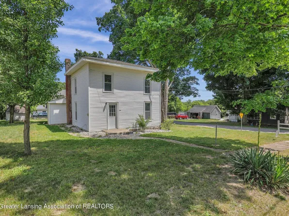 314 Plains St, Muir, MI 48860
