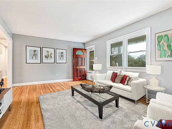 2nd image of 903 Greenview Dr