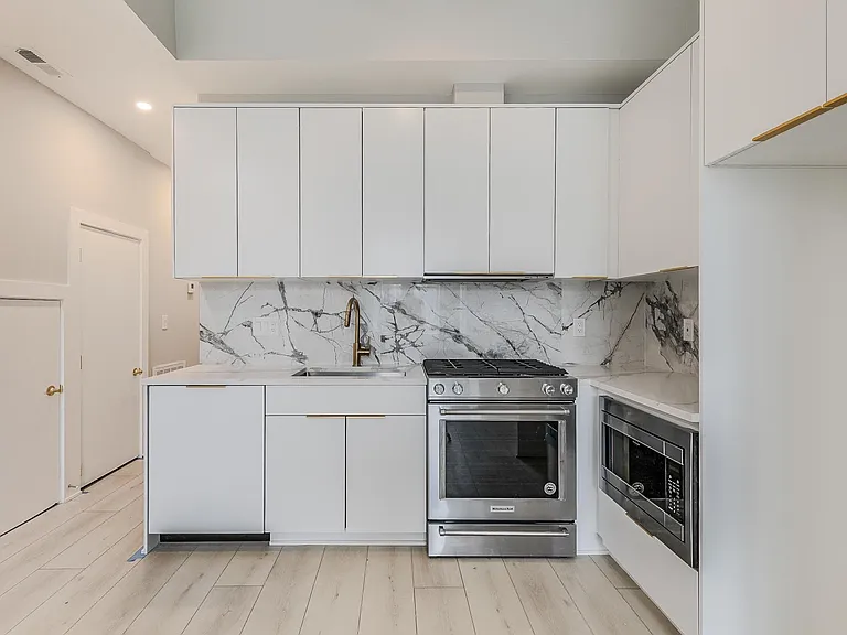 513 Florida Ave NW — Photo 7