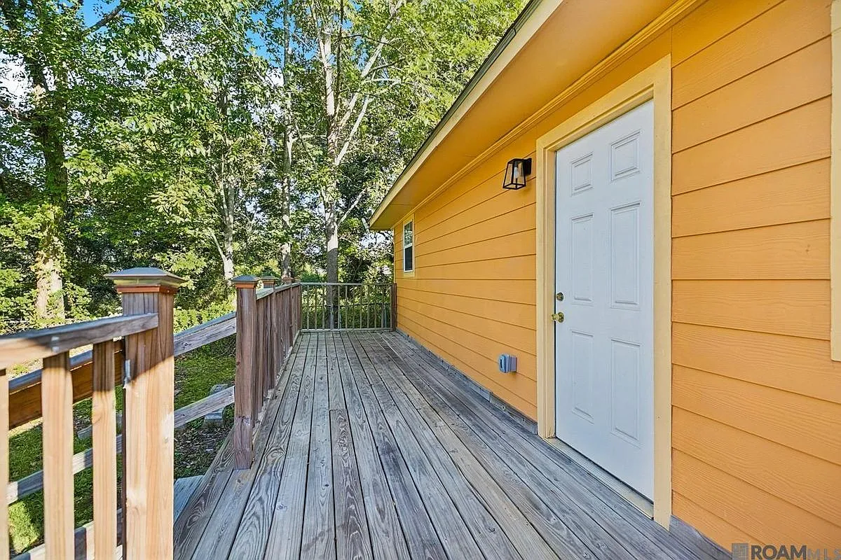 2 bed, 1.0 bath, 733 sqft, $1,000 — Photo 4
