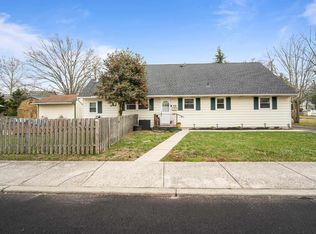 204 Acorn Ter, Mays Landing, NJ 08330