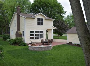 219 Delia St, Batavia, IL 60510