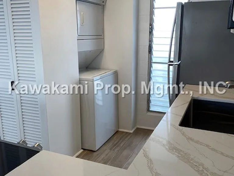1128 Ala Napunani St #1408 — Photo 6