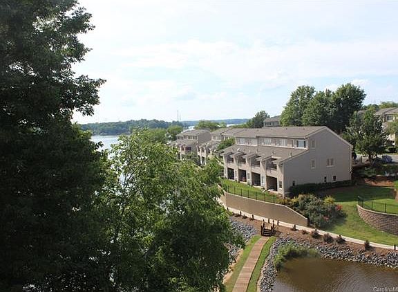 4th image of 14616 Waterside Dr #A