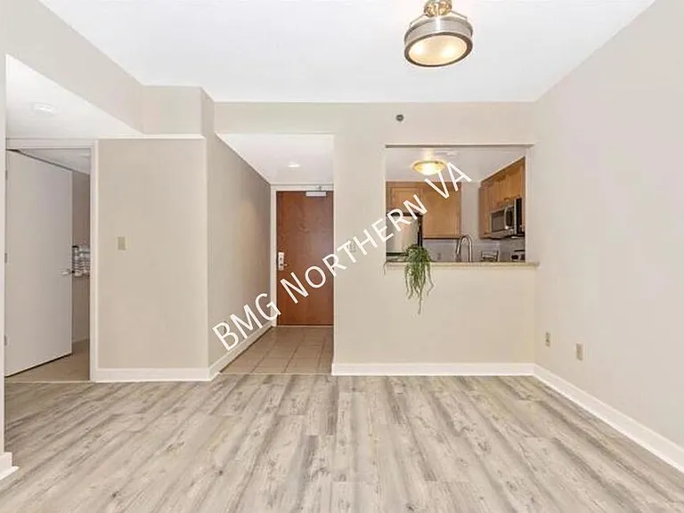 1150 K St NW #508 — Photo 7