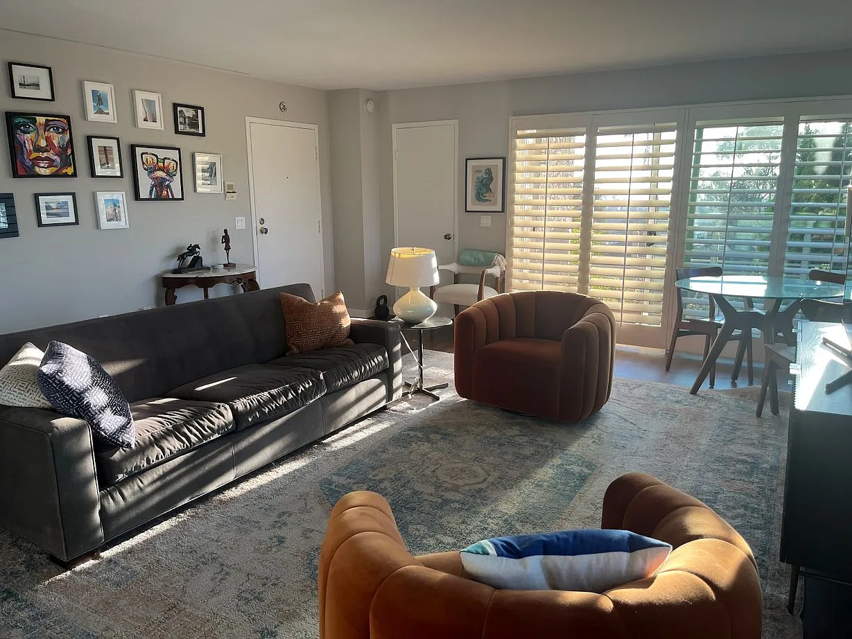 2 bed, 1200 sqft, $4,100 — Photo 4