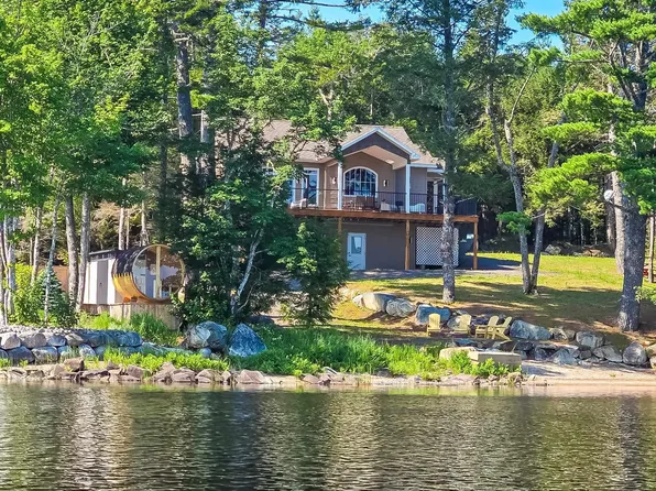 262 Harry Freeman Rd, Queens, NS B0T 1E0