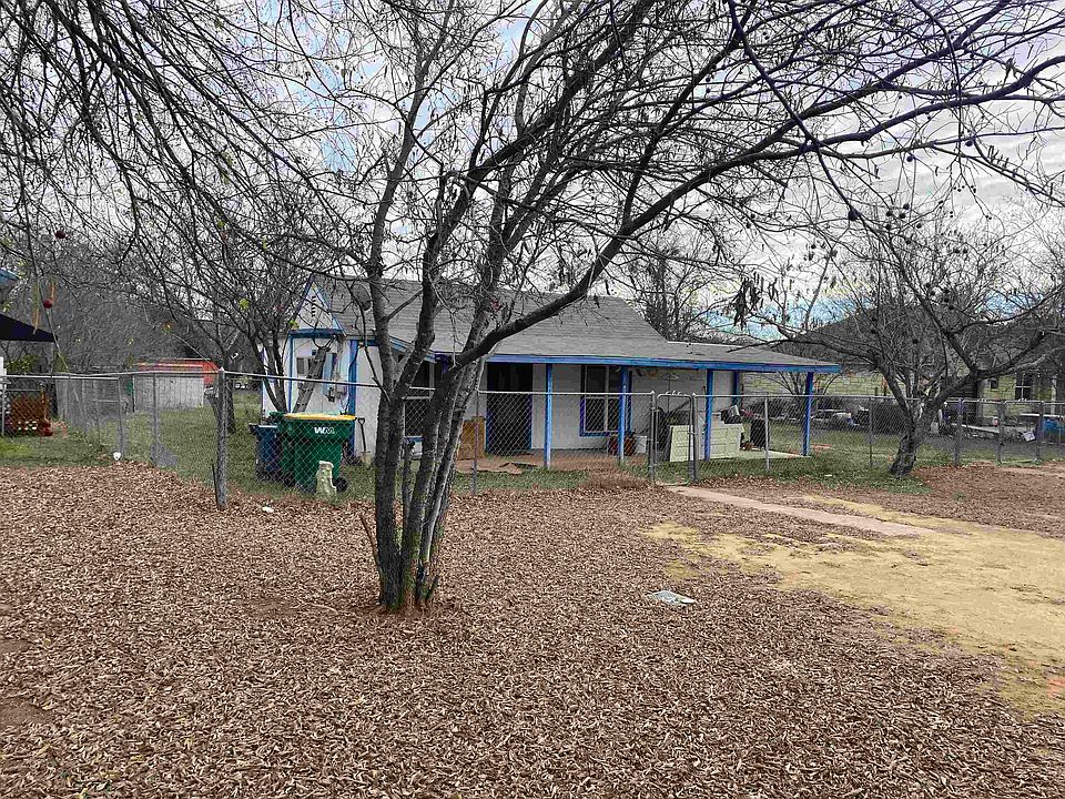 1st image of 213 Avenue M