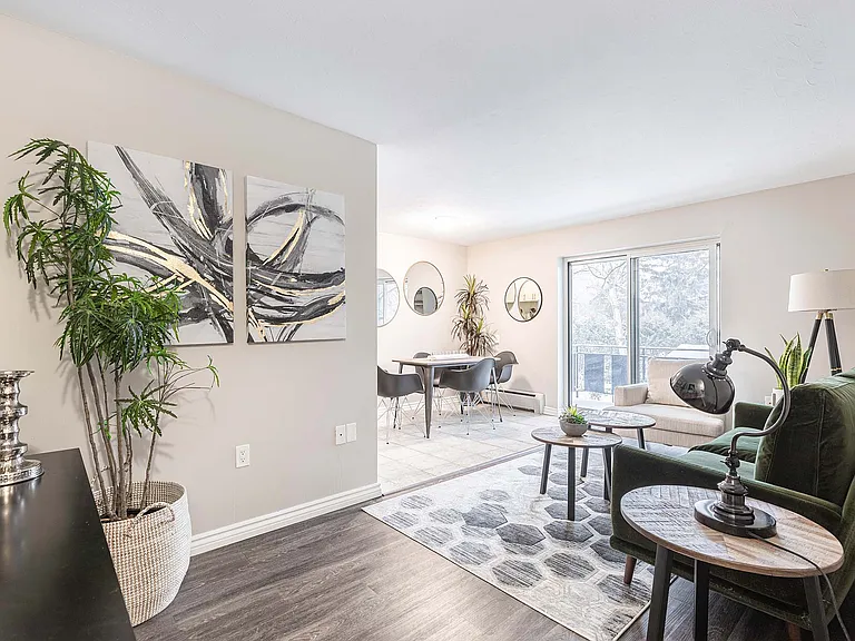 102 Grand Ave — Photo 4
