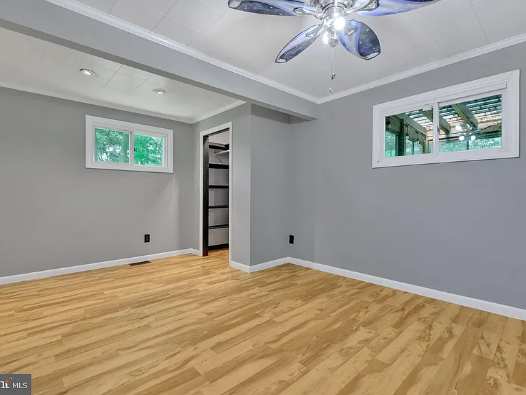 8206 Waterford Rd — Photo 12