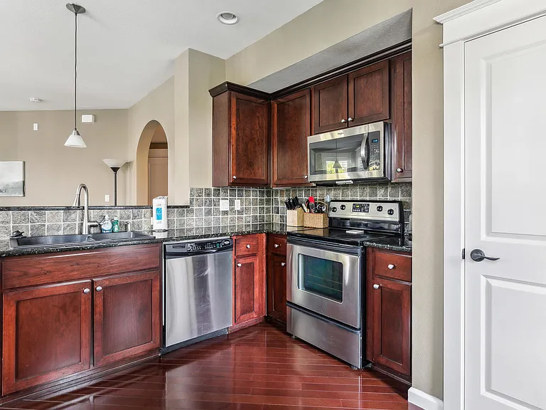 3305 Summerlinn Dr — Photo 6