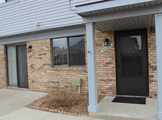 50015 S Jimmy Ct, Chesterfield, MI 48047