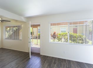 Beautiful 2 Bedroom in Ocean Beach with TWO Parking Spaces!, San Diego, CA 92107