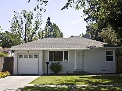 2nd image of 2233 52nd St
