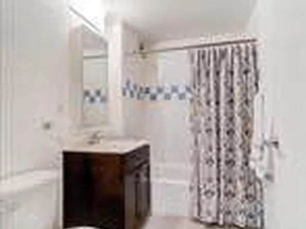 150 Feather Bed Lane image 18 of 24