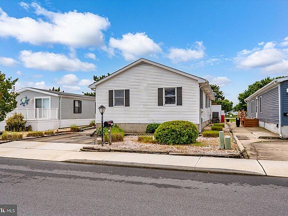 3rd image of 709 Gulf Stream Dr