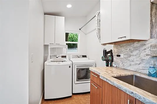 900 Highland Dr — Photo 31