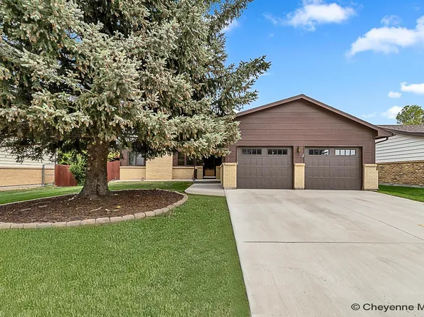 2640 Sagebrush Ave, Cheyenne, WY 82009