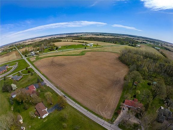3rd image of 1590 E Us Highway 36