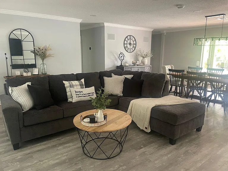 3712 Lowson Blvd — Photo 8