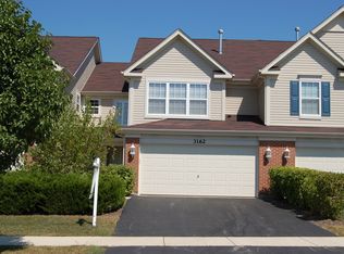 3162 Raphael Ct, Saint Charles, IL 60175