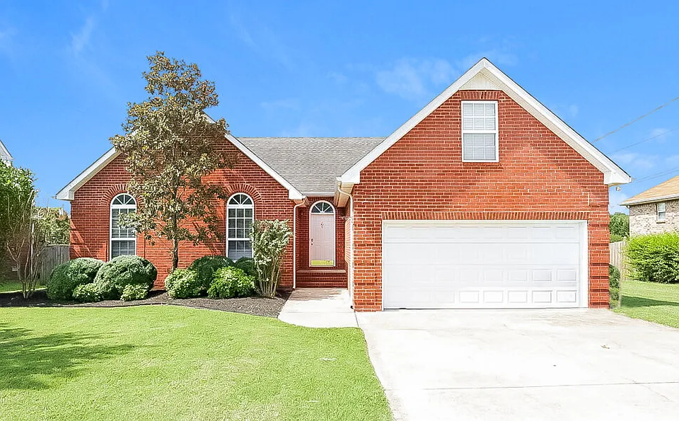 210 Valley Ct