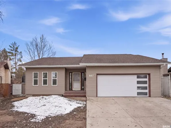 607 Addie CRESCENT, Saskatoon, SK S7N 3K7