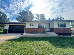 21450 Sail Rd, Waynesville, MO 65583