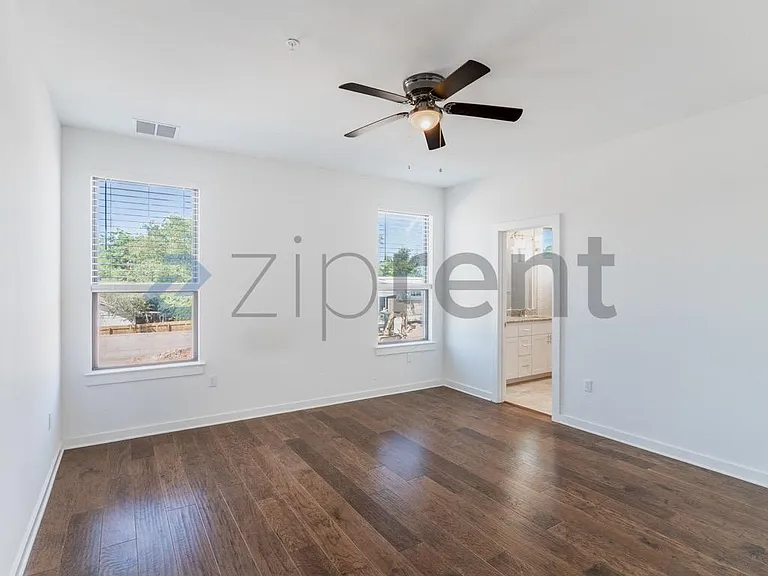 6409 Berkman Dr #7 — Photo 9