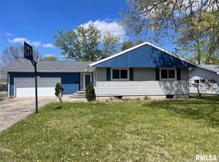1118 Bobby Ave, Macomb, IL 61455