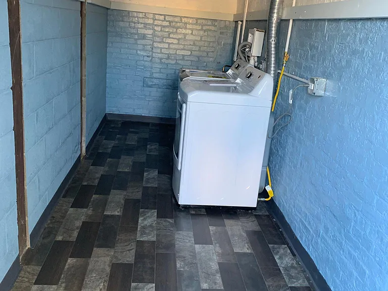 Laundry, Large capacity industrial machines. Code Access.