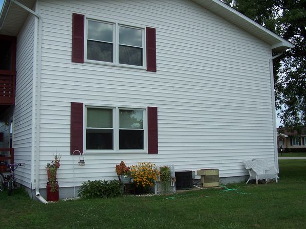 Peggy Dee Apartments, 107 Peggy Dee Dr, Blue Mound, IL 62513
