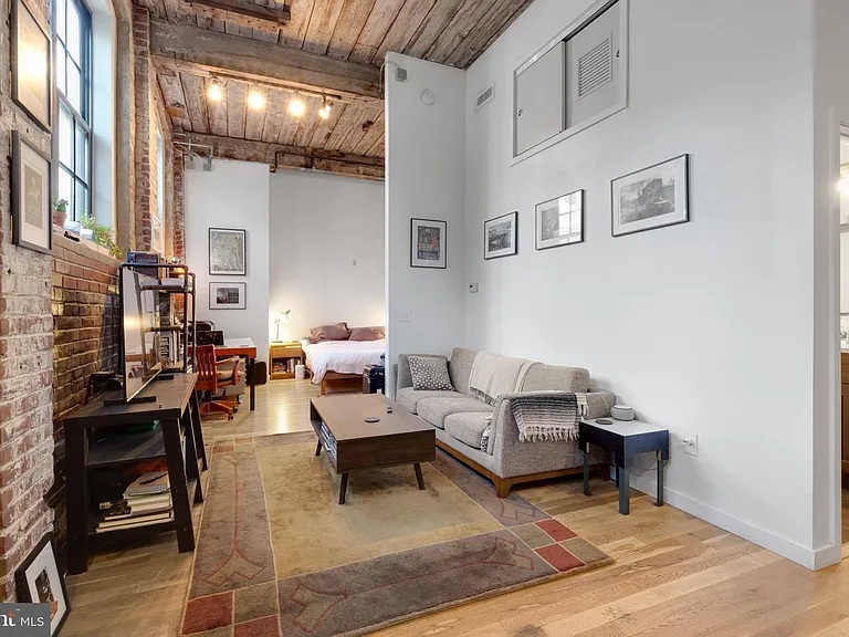 1737 N Howard St #1C — Photo 4