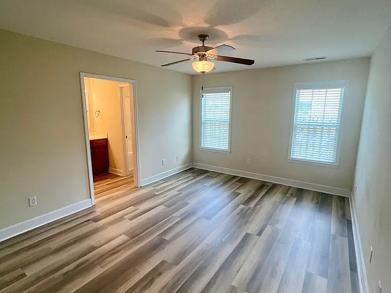 824 Rolling Pines Loop Rd — Photo 6