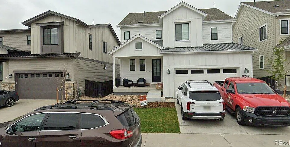 8915 Springsong Ln
