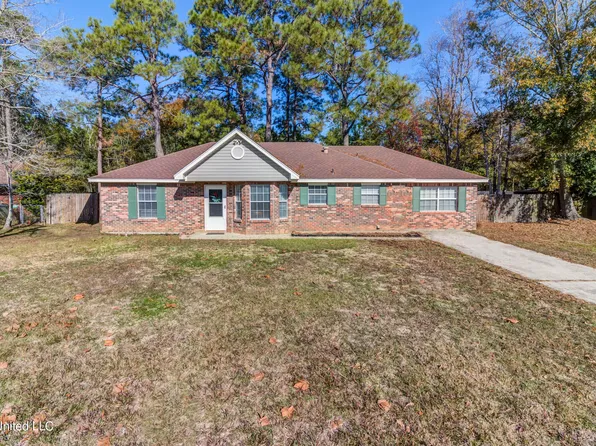 13012 Rosemont St, Ocean Springs, MS 39564