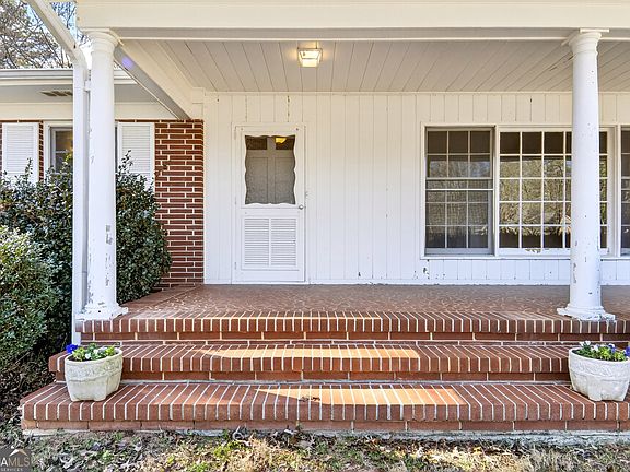 3rd image of 4381 Klondike Rd