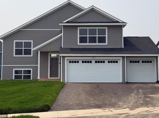 17435 63rd St NE, Otsego, MN 55330