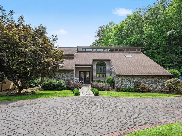 4444 3rd Street Ln NW, Hickory, NC 28601